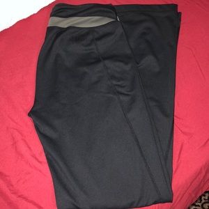 Rei yoga pants